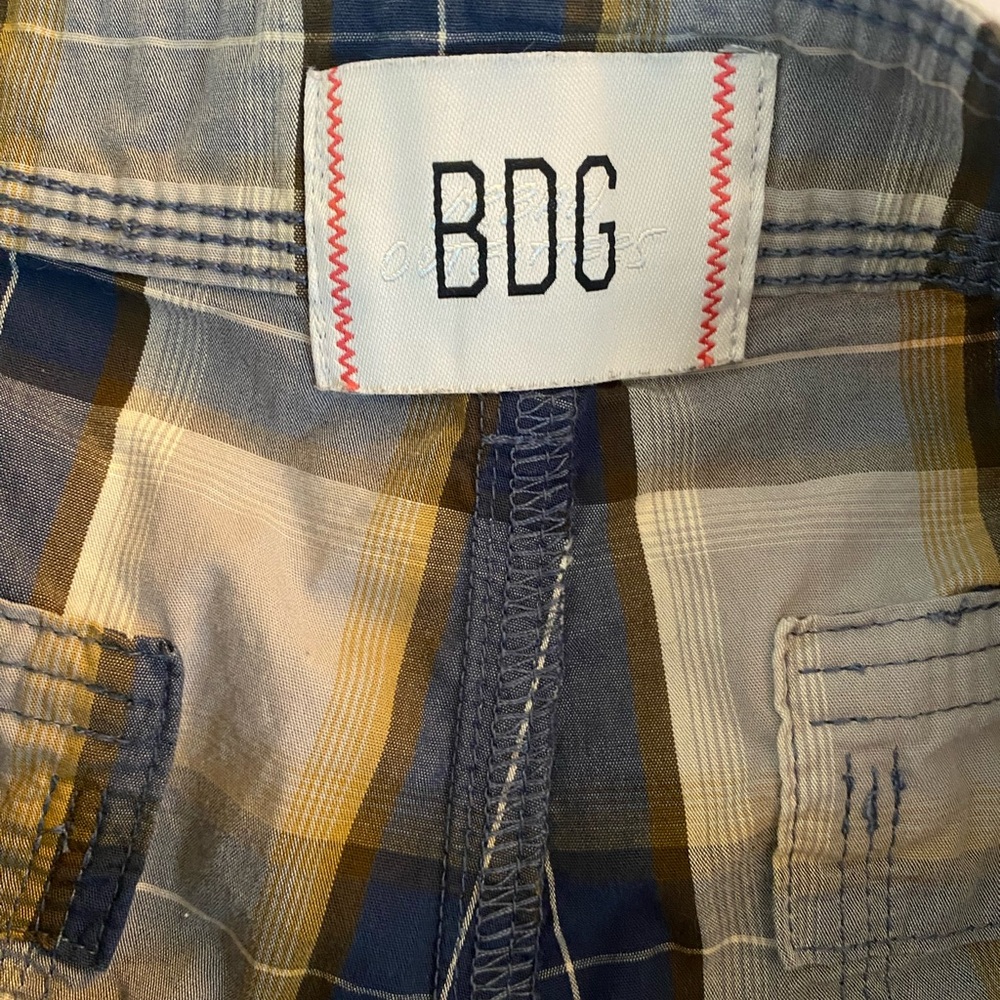 NWOT BDG plaid shorts - Picture 2 of 4